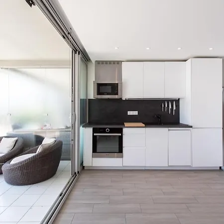Cap Luxe Furnished Flat Lägenhet *